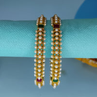 Trendy Moti Bangles