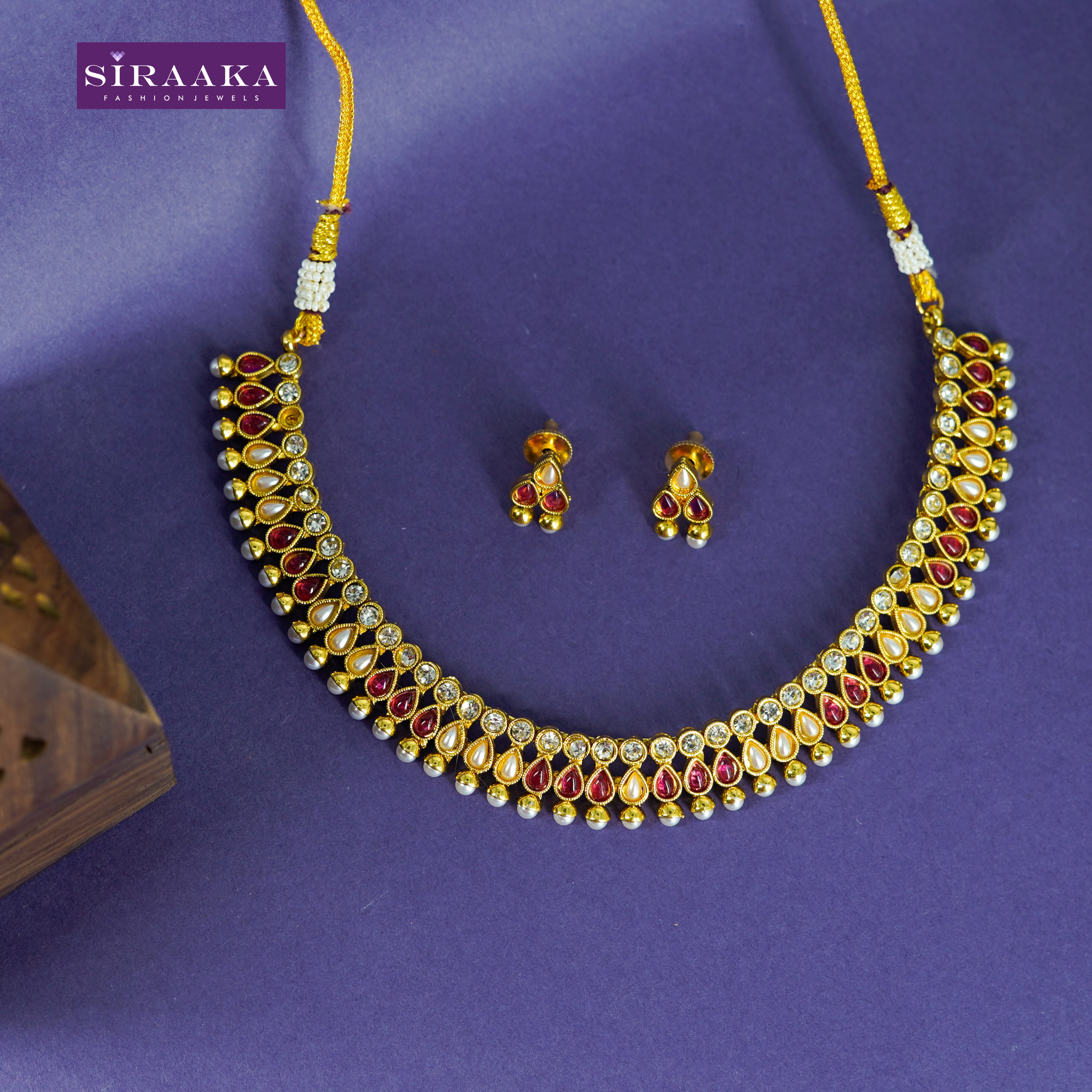 Antique Short Necklace