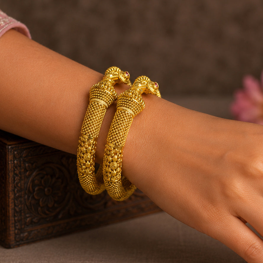 Antique Kadas