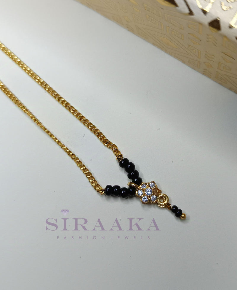 SMALL AND ELEGANT MANGALSUTRA NECKLACE