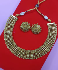 CLASSIC SHORT NECKLACE