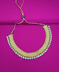 WHITE MOTI SHORT NECKLACE