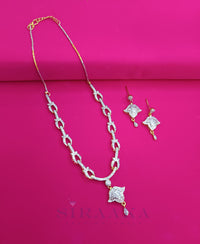 DIAMOND SHORT NECKLACE