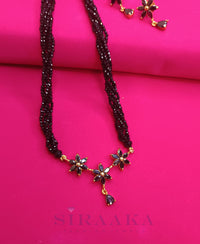 BLACK BEADS SHORT NECKLACE