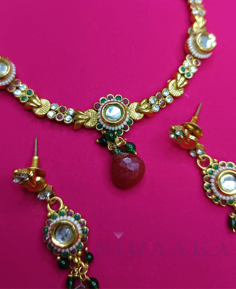 RED GREEN KUNDAN SHORT NECKLACE