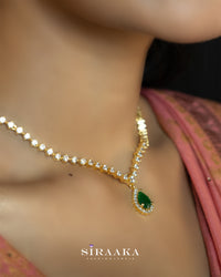 Minimal Zircon Short Necklace
