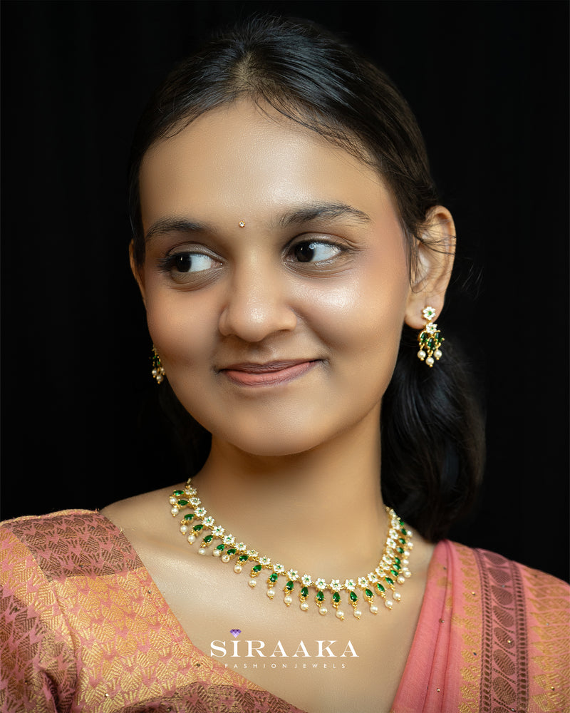 Green Zircon/AD Short Necklace