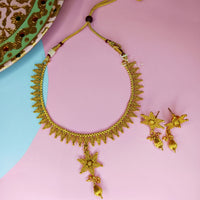 STAR DESIGN SHORT NECKLACE