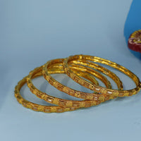 CLASSY GOLDEN BANGLES BN24297